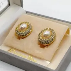 Item thumbnail for item 7c2ca00e-3b3f-4e2c-8c5f-2ff8dccb4d3e