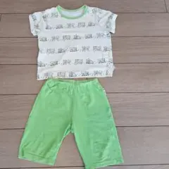 パジャマ　100