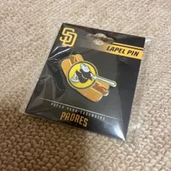 パドレスのホットドッグピンバッジ MLB メジャー Padres ペトコ・パーク