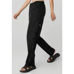 明日まで値下げ！alo yoga legend snap pant XXS