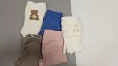フリル付きショートパンツとレギンスセット