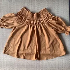 シャーリングブラウス