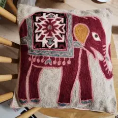 値下げ象の刺繍デザイン クッションカバー