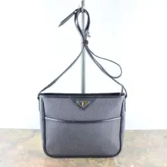 YVES SAINT LAURENT イヴサンローランロゴショルダーバッグ