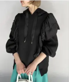PICCIN ボンディングフリルフーディー
