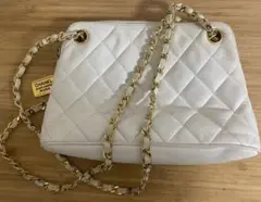CHANEL シャネル ラムスキンチェーンバック ホワイト