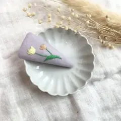 ハンドメイド　パッチンピン　mo.8 チューリップ