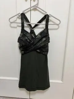Lululemon オリーブグリーン タンクトップ4