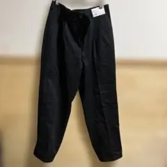 UNIQLO イージーケア　ツータックチノ95x85