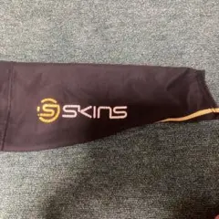 SKINS レッグカバー　片方だけ