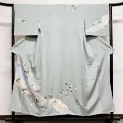 薄い緑色に葡萄柄の訪問着 着物