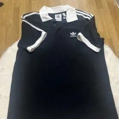 アディダスオリジナルス　ポロシャツ