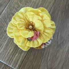 つまみ細工　コサージュ