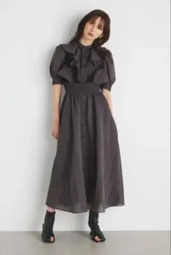 rienda ラッフルデザインフレアワンピース
