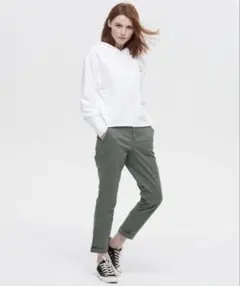 【GAP】ガールフレンド カーキ ストレッチツイル チノパンツ ロールアップ 4