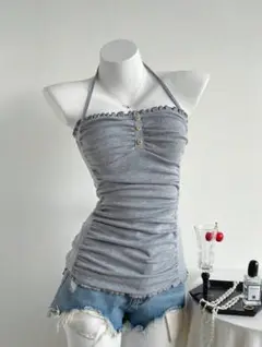 グレー フリル付き タイトフィット ハルタンクトップ