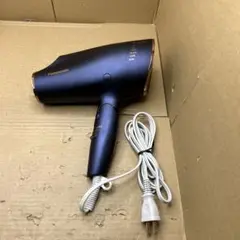 Item thumbnail for item 3e613f50-33e8-496f-a665-85139525b362