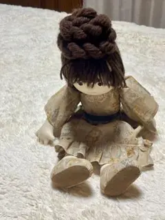 花柄ドレスの布製人形 約30cm