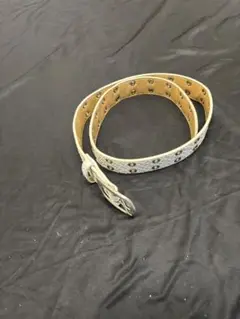 ⚪︎ホワイト編み込みレザーベルト スタッズ付き