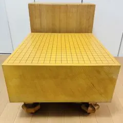 【状態良好】囲碁盤　本榧　天地柾目　5寸8分　脚付き　ヘソ有