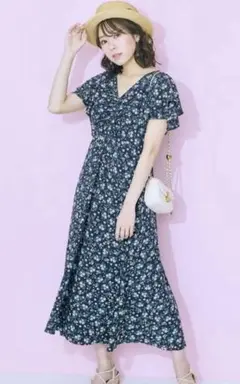 美品 marun センタードロストフラワープリントワンピース ネイビー LL