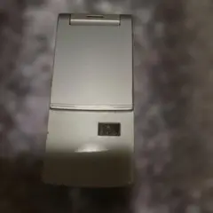 SoftBank 823SH ホワイト折りたたみ式
