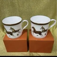 新品　ロイヤルアーデン　電子レンジ対応　馬の絵柄　同柄マグカップ 2個セット