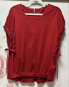 半袖カットソー 赤