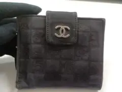 シャネル チョコバー ロゴアイコン 三つ折り財布 Wロック レザー 黒