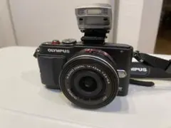 OLYMPUS E−PL6 E-PL6 BLACK