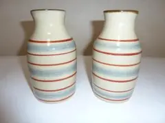 沖縄陶器　壺屋焼 　赤絵花瓶　 ２本