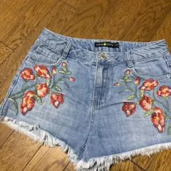 ショートパンツ