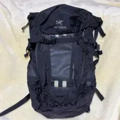 Regular グレー系 Arcteryx ( アークテリクス ) サイロ 40 Silo 40 バックパック 生産終了モデル 入手困難 Regular グレー系】 Arcteryx ( アークテリクス ) サイロ 40