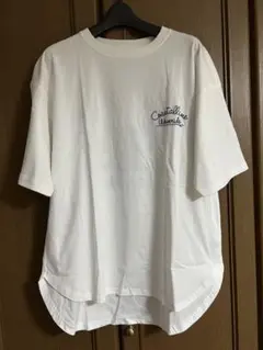 Under wrapeホワイトバッグロゴ刺繍Tシャツ