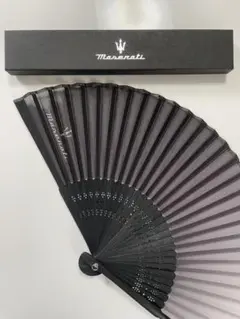 Maserati グラデーションブラック扇子　非売品