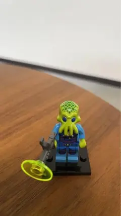 LEGOミニフィグエイリアン
