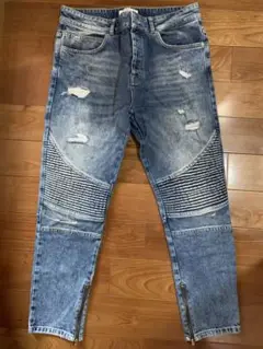 デニムパンツ