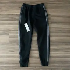 ユニクロ　ドライスウェットパンツ　１６０