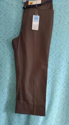 新品レディース61 サイズ PACE DRYクロップドパンツ 夏物