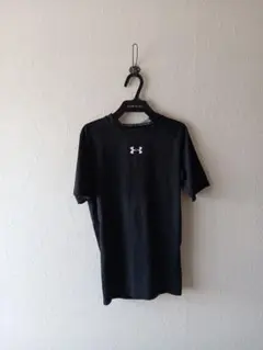 Under Armour ブラック 半袖Tシャツ M