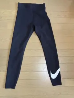 Nike ブラック レギンス ロゴ入り レディース