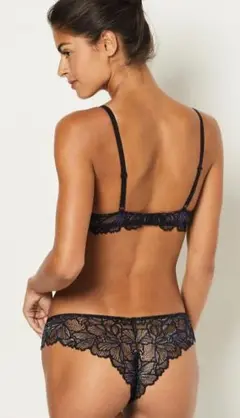 サイズM相当 etam フランスLace Hipster 黒