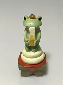 かえるのコポー　お餅をびろ〜ん