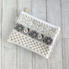 インド刺繍リボン ◎フェイクレザー◎フラットポーチ