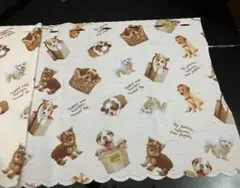 カフェカーテン　犬柄　横195センチ