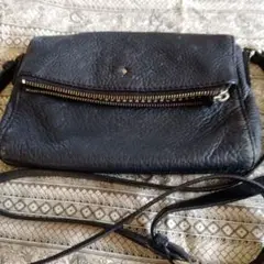 ケートスペード黒いレザーショルダーバッグ