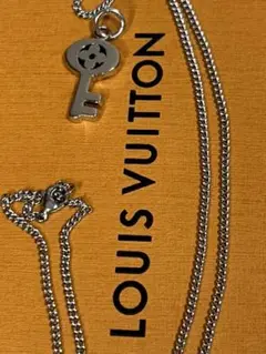 【美品】Louis Vuitton クローバー キー チャーム ネックレス