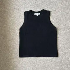黒 ノースリーブニット