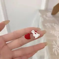 うさぎハートピアス