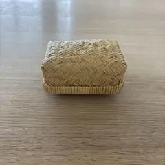 南部鈴竹で作った しばた工芸の「ミニ篭」（12×8×5cm）
